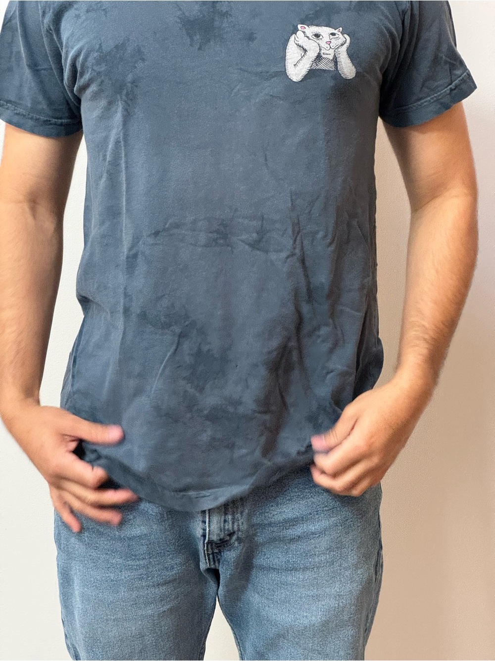 Rip n Dip Men's Slate Gray Short-Sleeve Graphic Tee - Everyday Shirt
